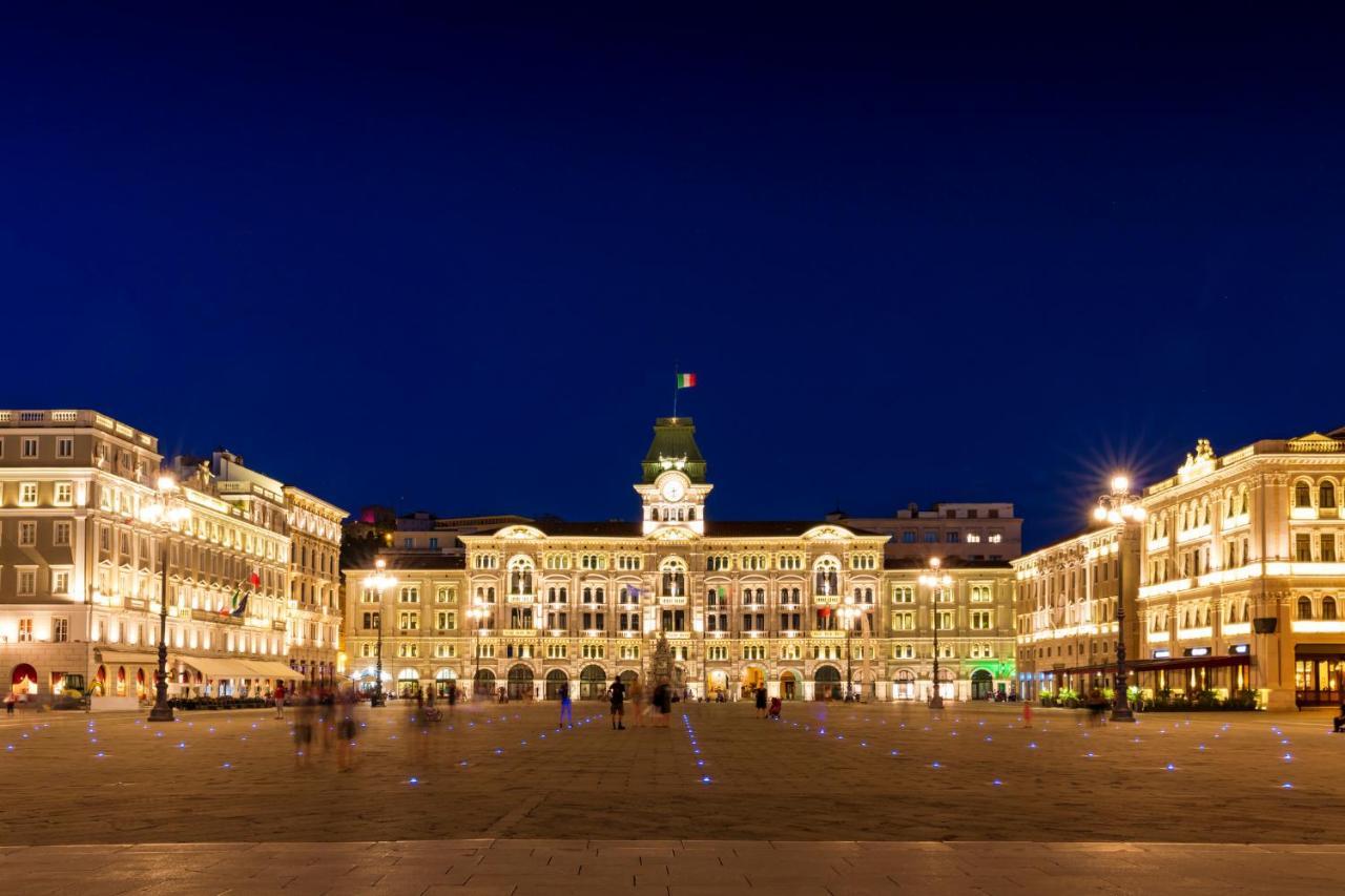 Residenza D'Annunzio Apartment Trieste Bagian luar foto