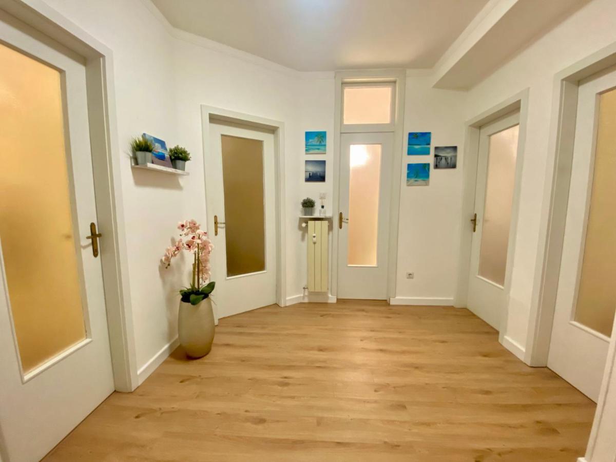 Residenza D'Annunzio Apartment Trieste Bagian luar foto