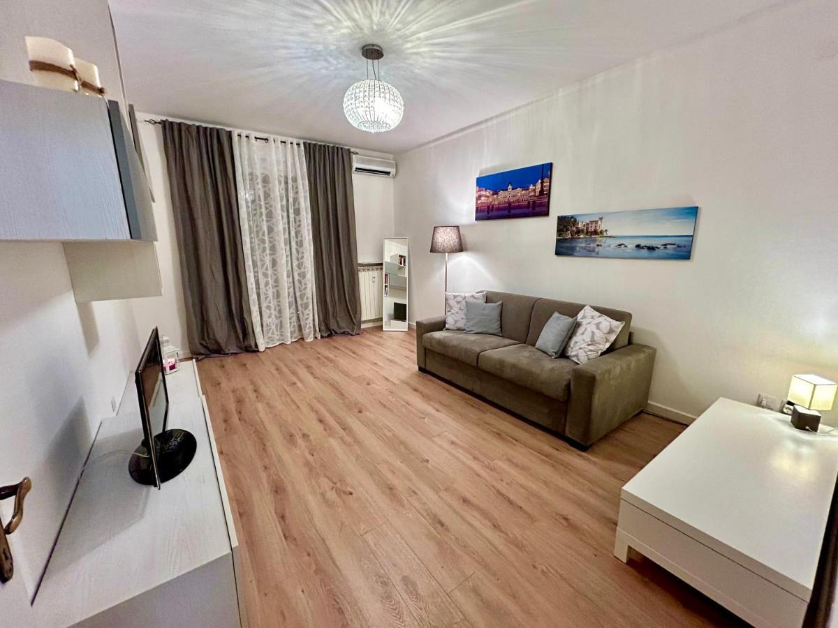 Residenza D'Annunzio Apartment Trieste Bagian luar foto